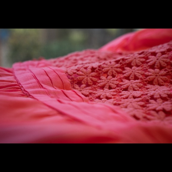 Beautiful Customized Guess dress - Picture 3 of 4